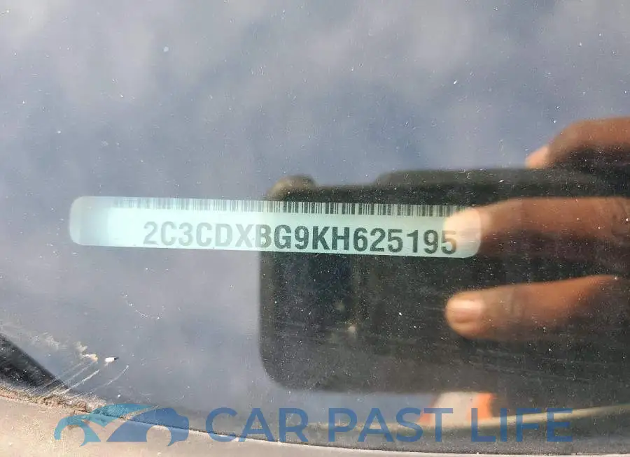 2C3CDXBG9KH625195# 12