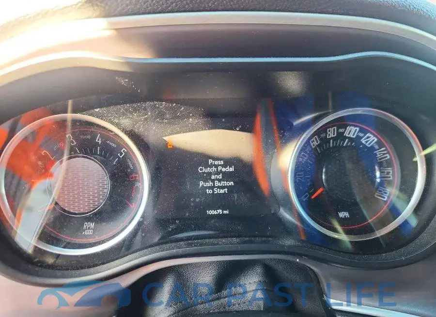 2C3CDZFJ8MH513704# 9