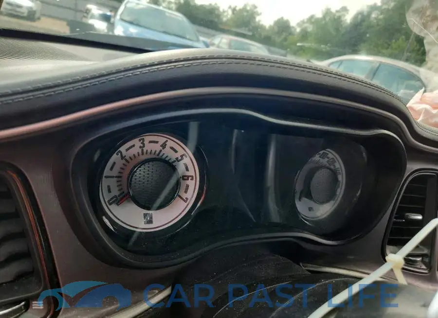 2C3CDZFJ8NH261003# 9