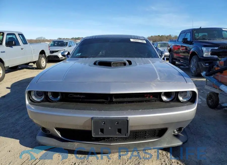 2C3CDZFJ9JH143357# 5