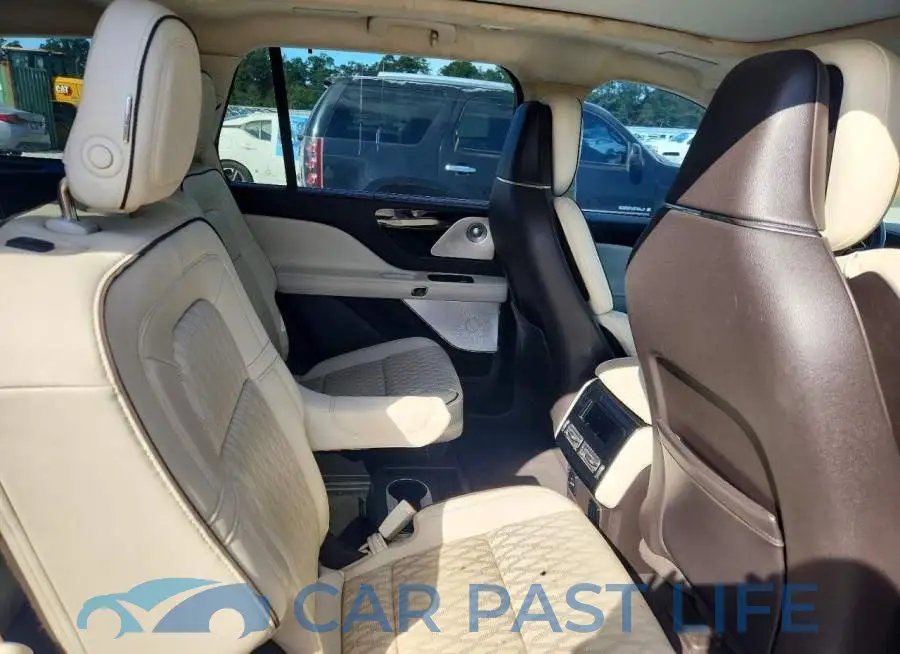 5LM5J9XC4LGL34298# 11