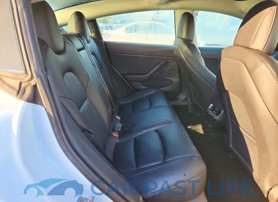 5YJ3E1EAXPF396214# 10