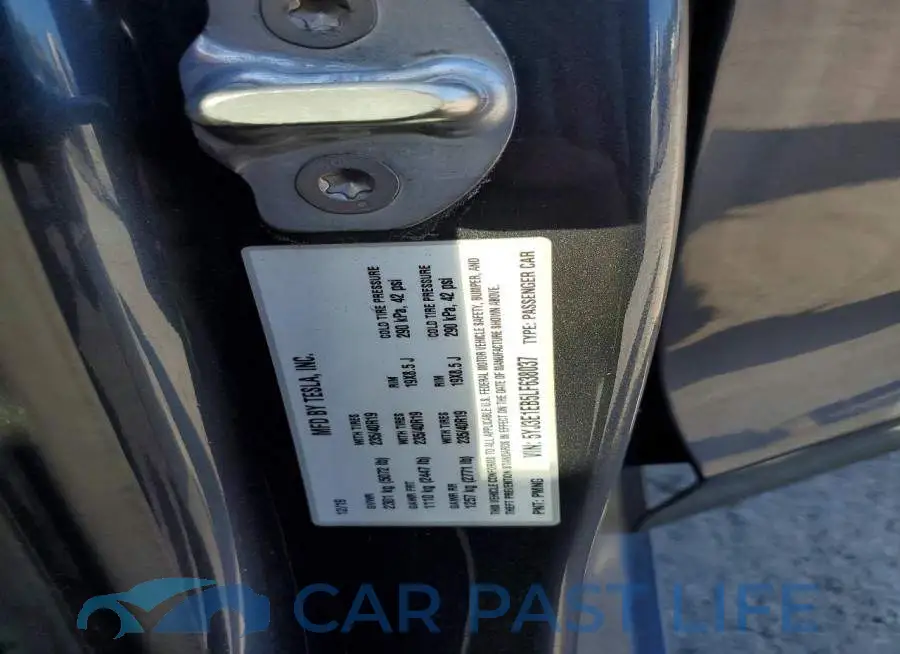 5YJ3E1EB5LF638037# 12