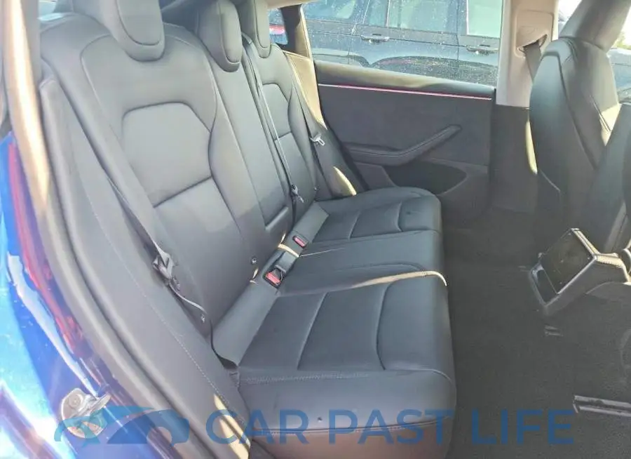 5YJ3E1EB5RF718575# 10