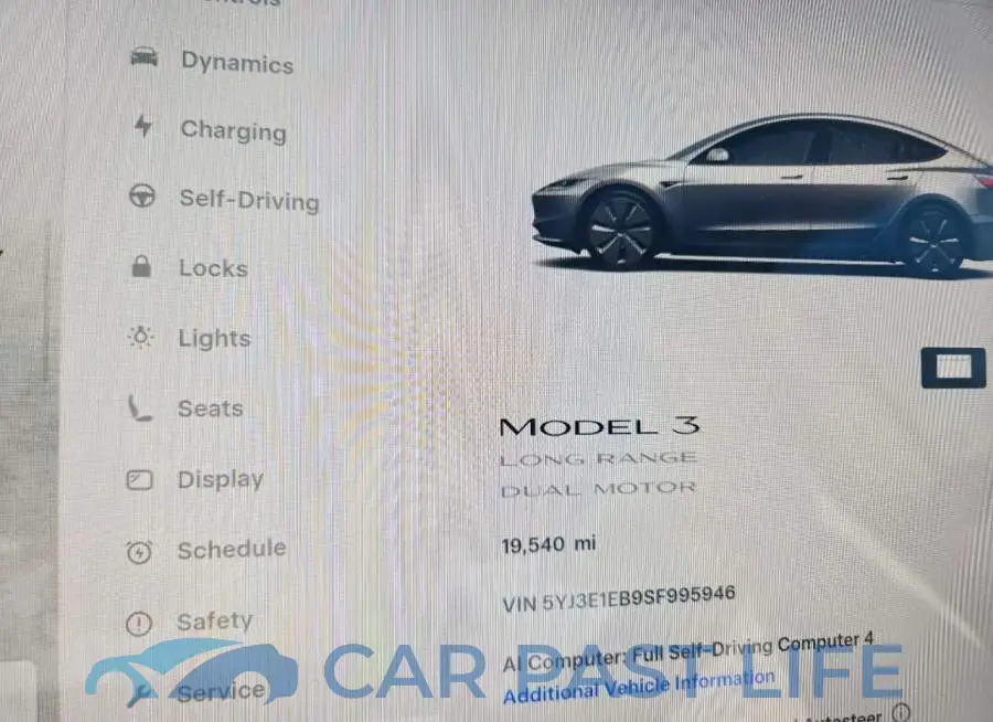 5YJ3E1EB9SF995946# 9