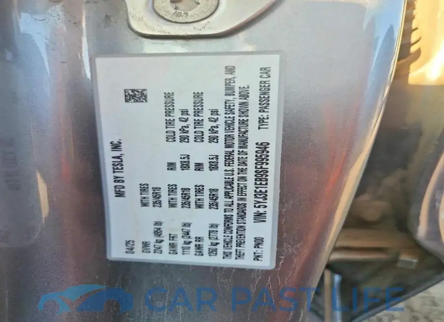 5YJ3E1EB9SF995946# 12