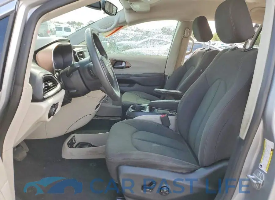 2C4RC1FG1JR126156# 7