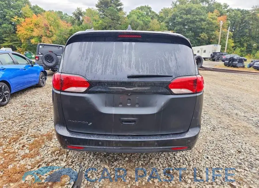 2C4RC1FG1JR204502# 6