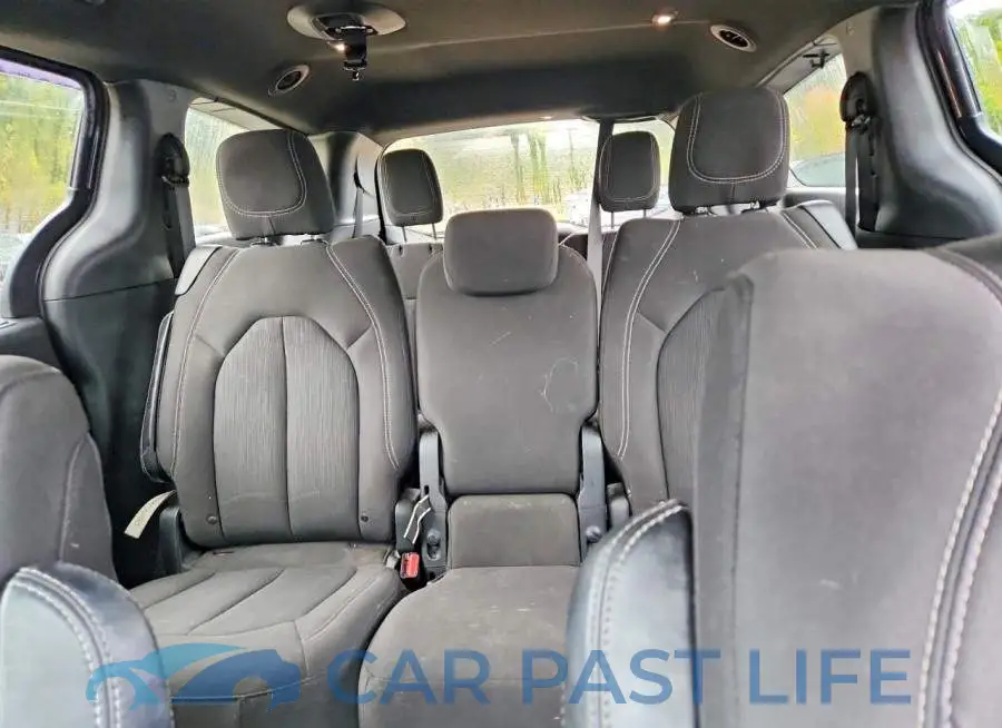2C4RC1FG1JR204502# 10