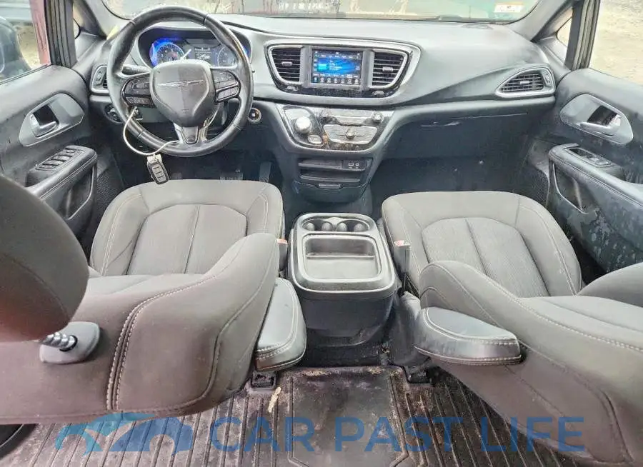 2C4RC1FG1JR204502# 8