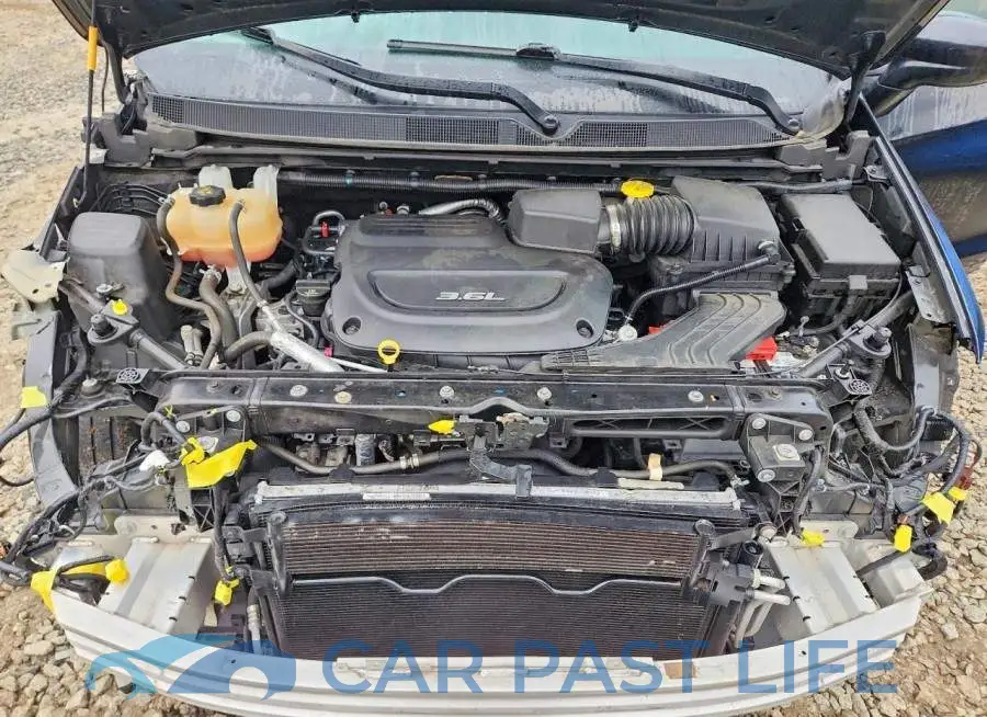 2C4RC1FG1JR204502# 12