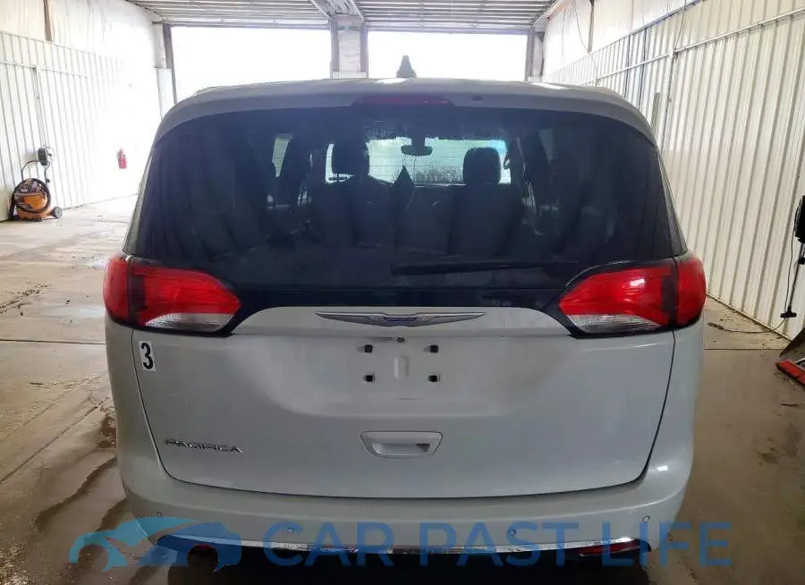 2C4RC1FG1LR106136# 6
