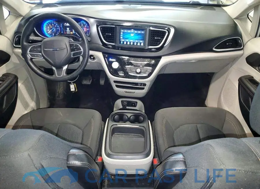 2C4RC1FG1LR106136# 8