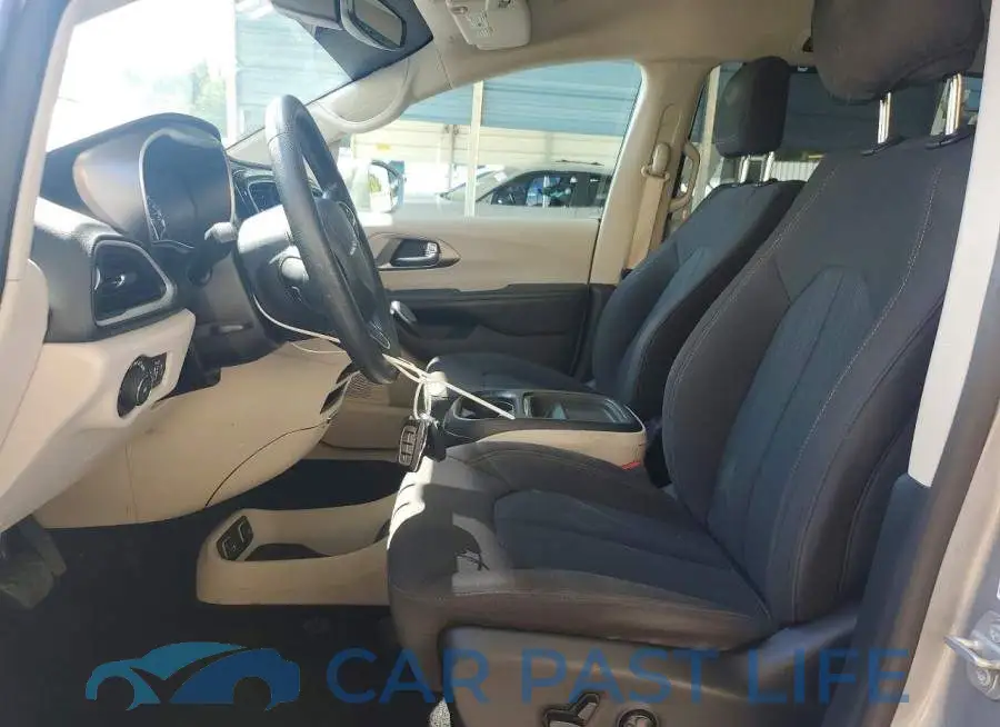 2C4RC1FG8LR128909# 7