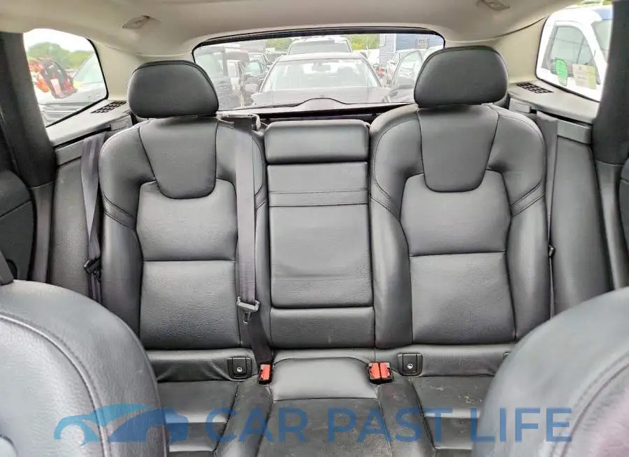 LYV102RK9JB101787# 10