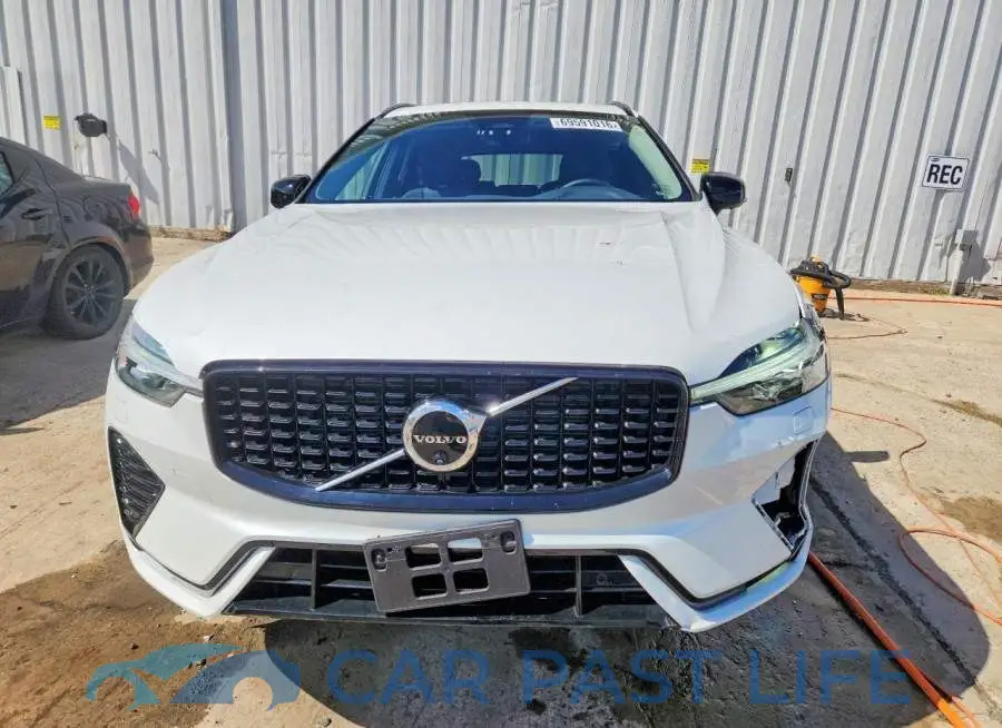 YV4M12RC3S1183010# 5