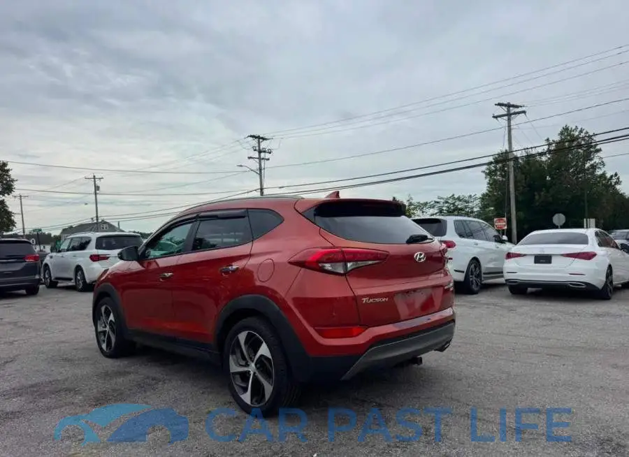 5UXJU2C52KLB15262# 3