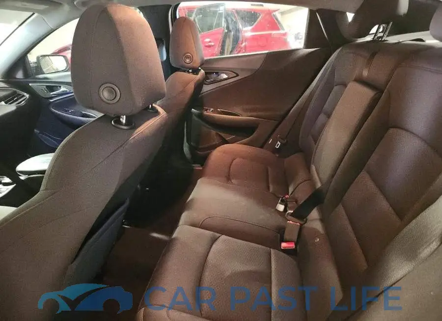 1G1ZD5ST1JF124429# 10