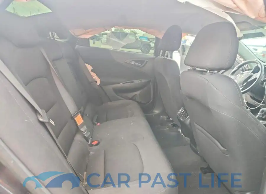 1G1ZD5ST6PF222476# 10