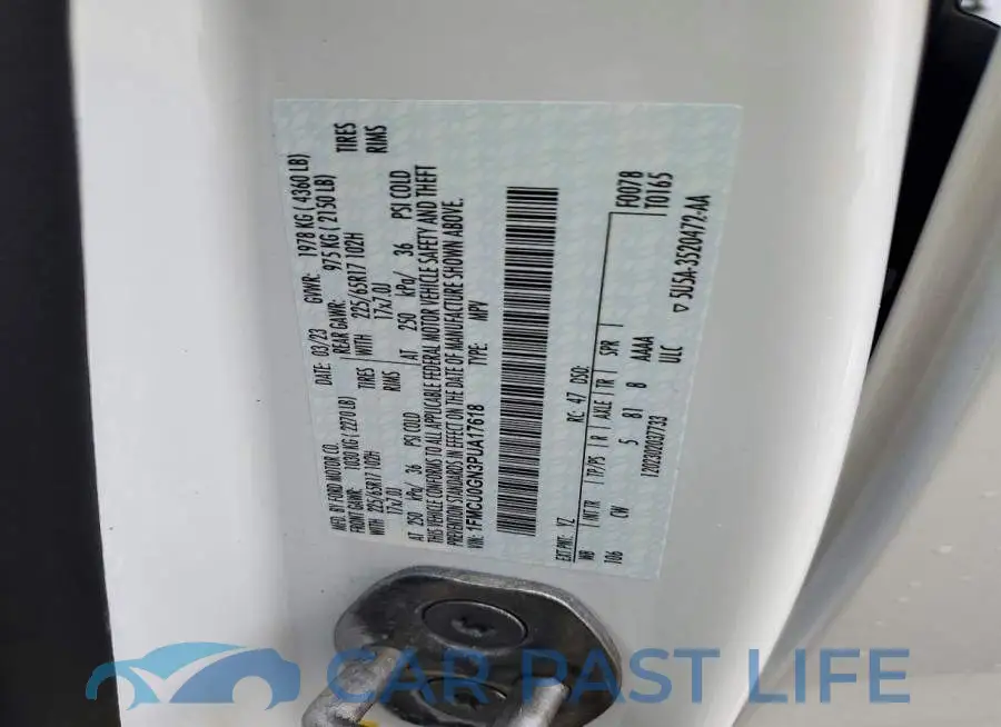 1FMCU0GN3PUA17618# 14