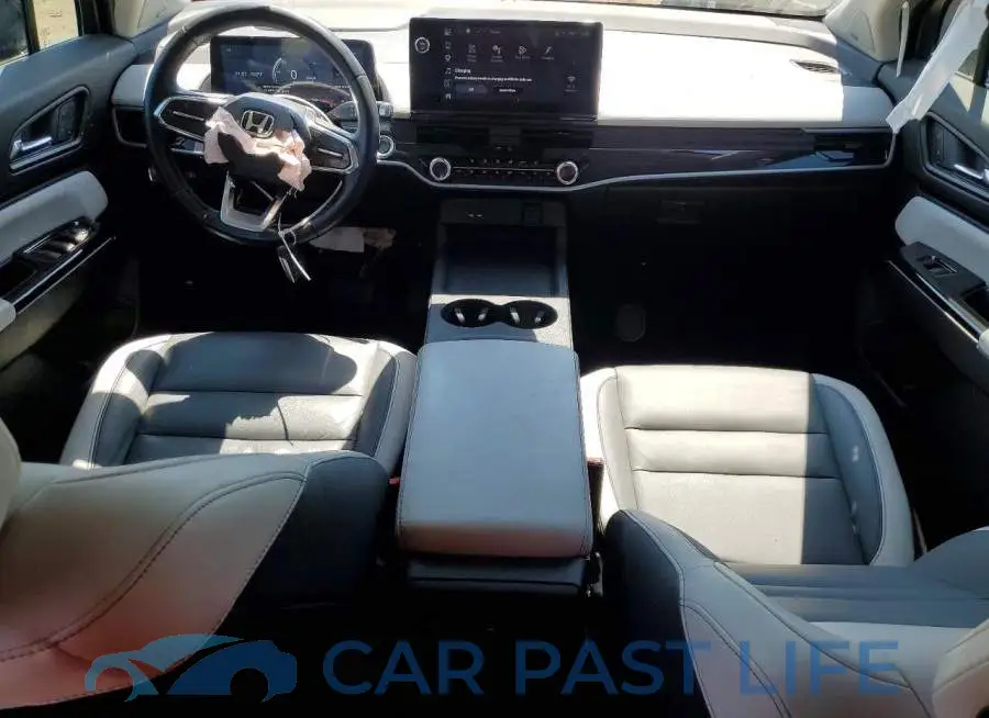 3GPKHXRJ8RS525981# 8