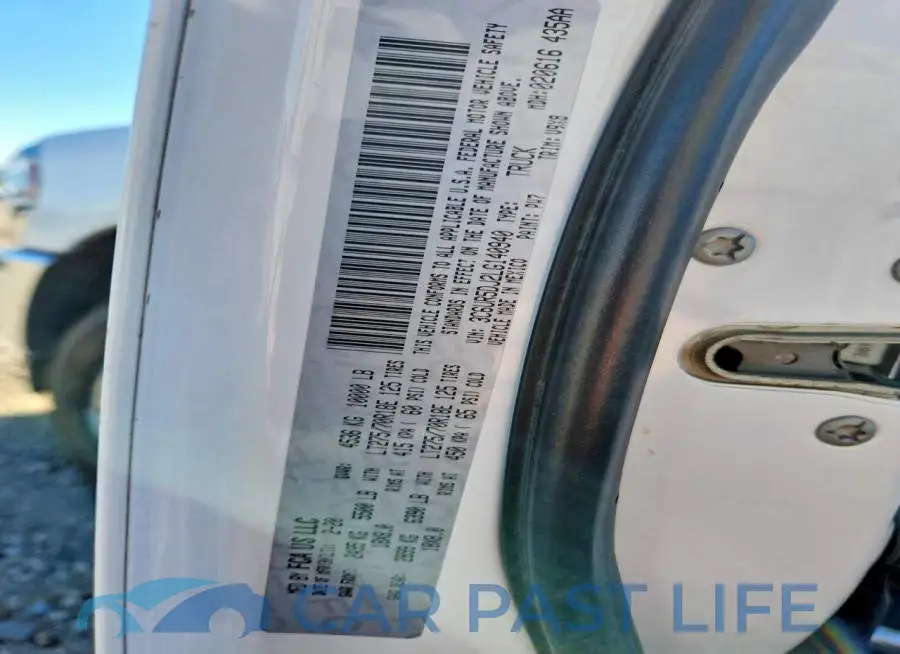 3C6UR5DJ2LG140940# 12