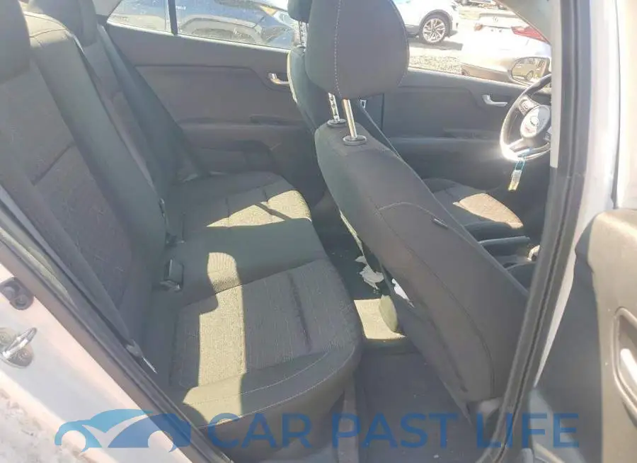 3KPA24AD8ME408993# 10