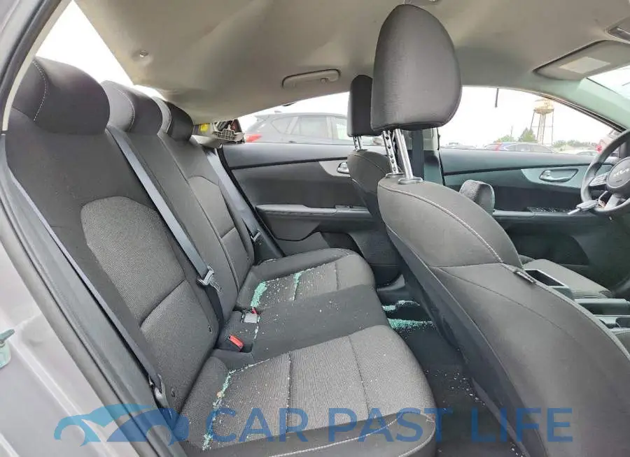 3KPF24AD2RE726007# 10