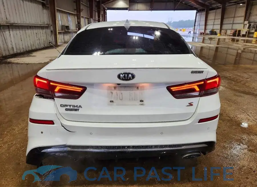 5XXGT4L32KG359953# 6