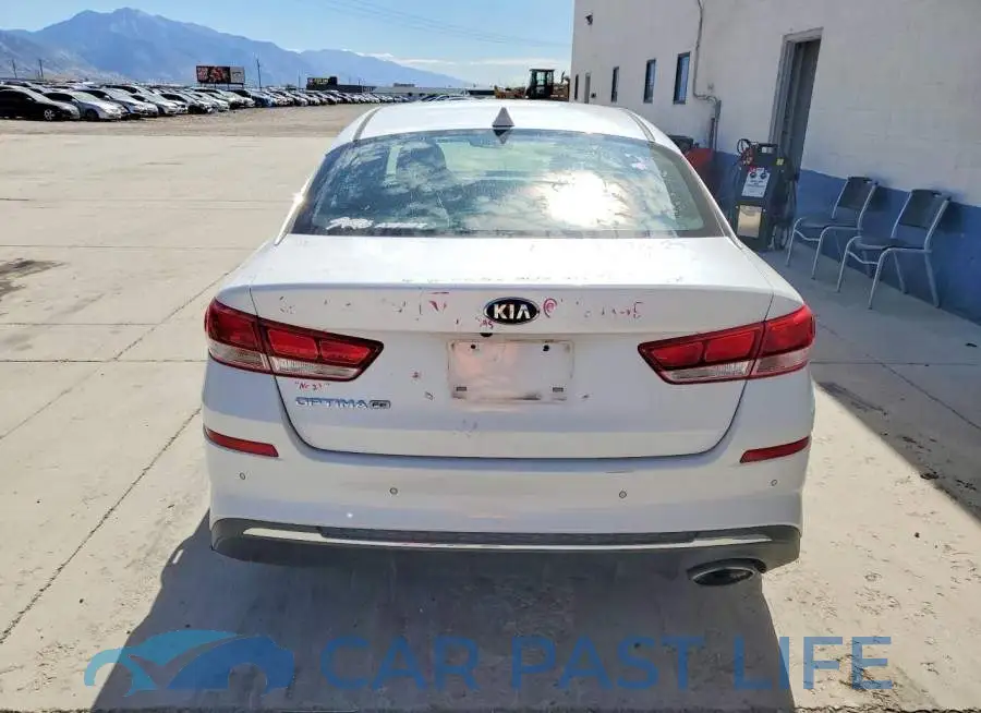 5XXGT4L33KG350968# 6