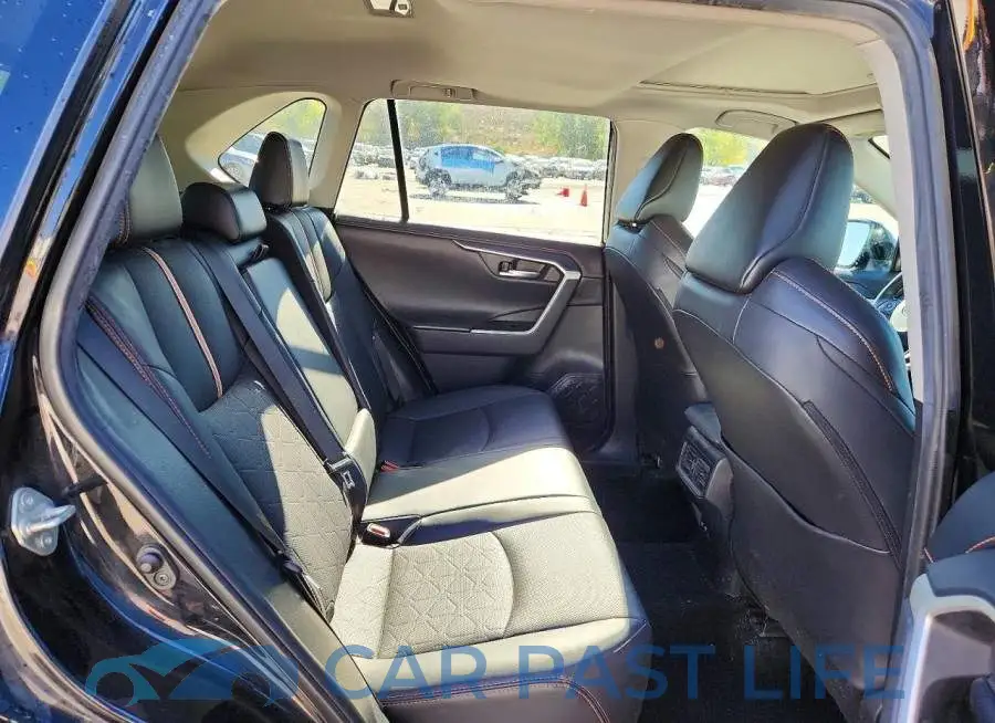 2T3J1RFV8LC116900# 11