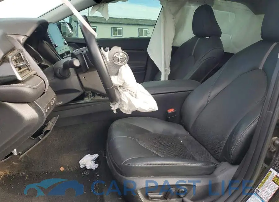 4T1K61BK8RU125194# 7