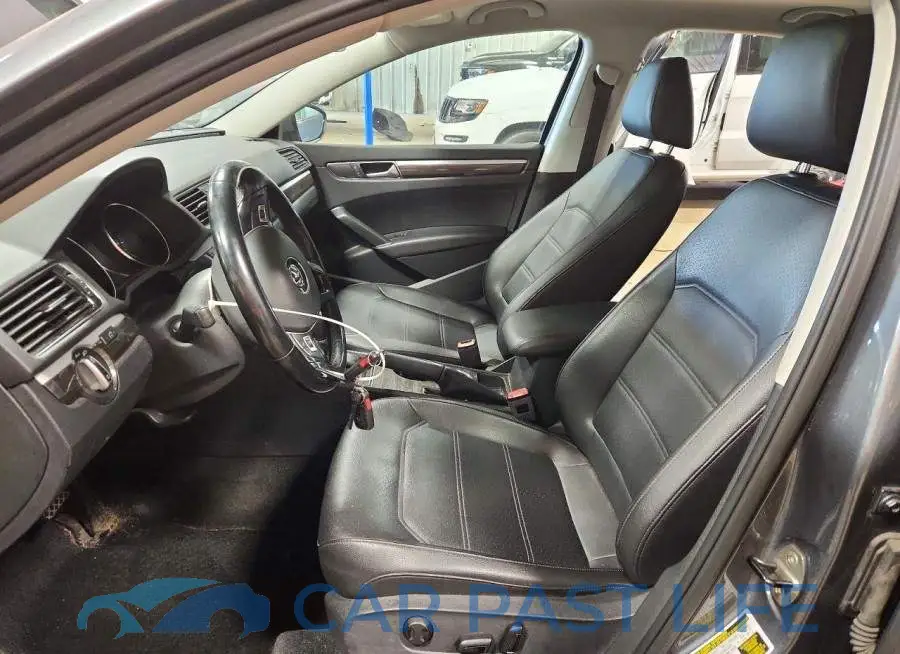1VWGT7A35HC040492# 7