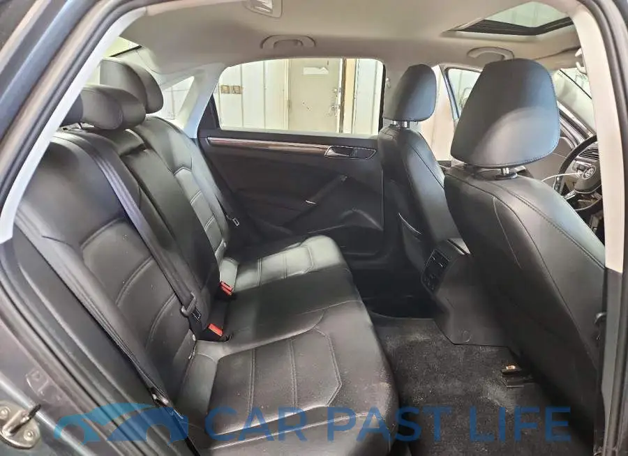 1VWGT7A35HC040492# 10