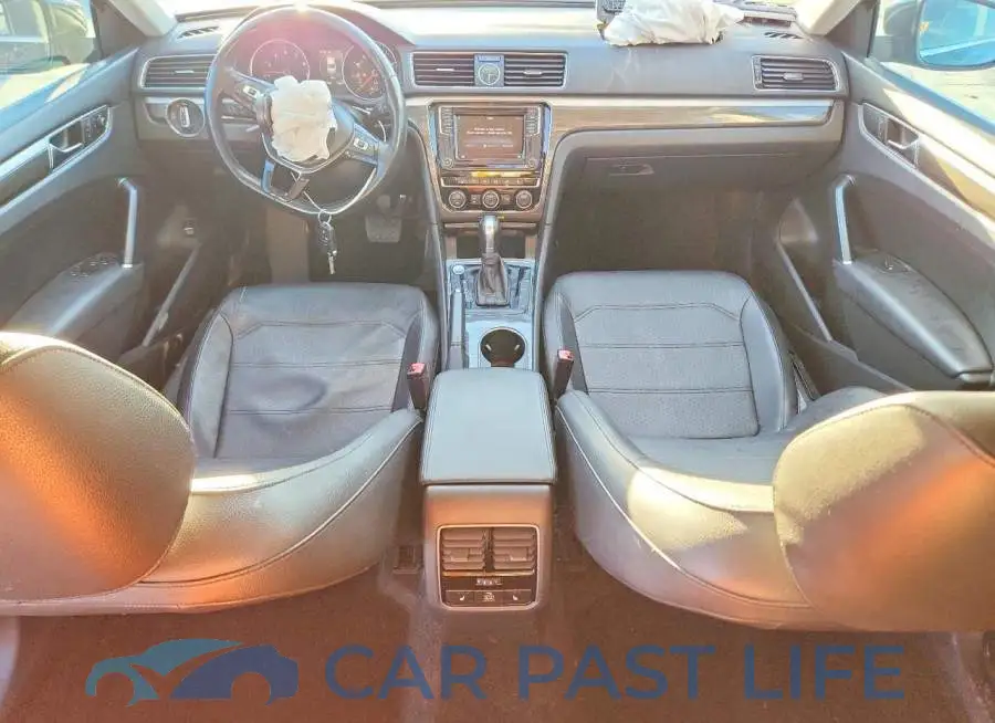 1VWGT7A37HC027890# 8