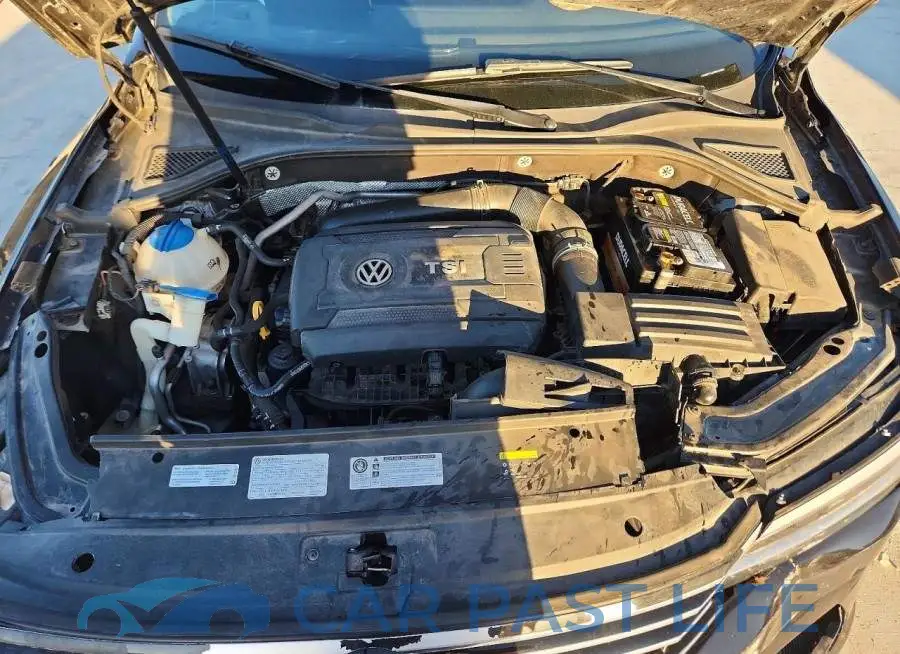 1VWGT7A37HC027890# 11