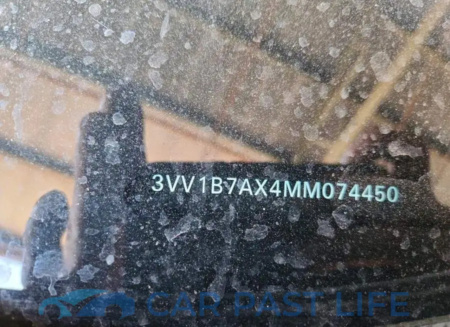 3VV1B7AX4MM074450# 13