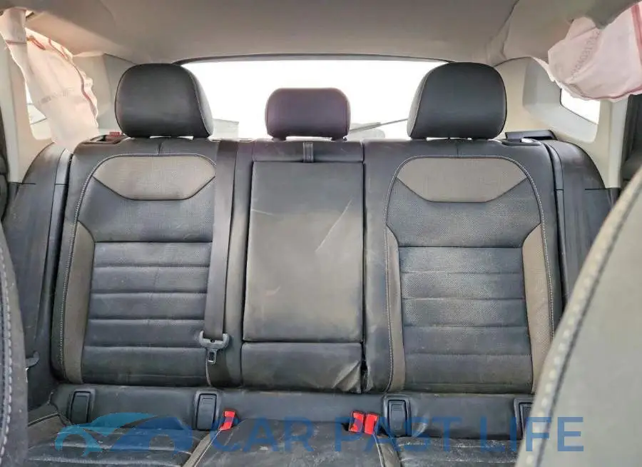 3VV4X7B2XRM075725# 10