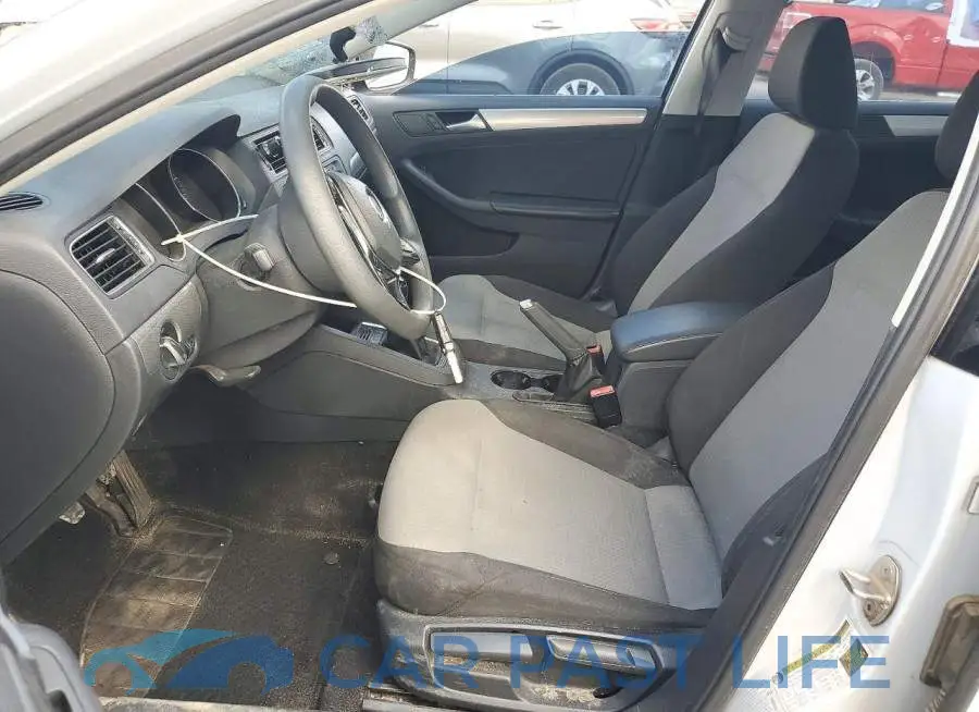 3VW167AJ5HM381384# 7