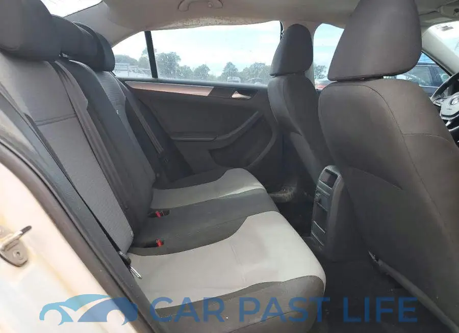 3VW167AJ5HM381384# 10