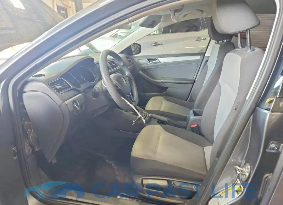 3VW2B7AJ7HM211351# 7