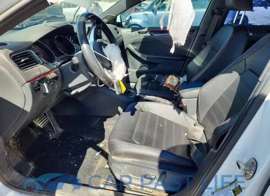 3VW4T7AJXHM283215# 7