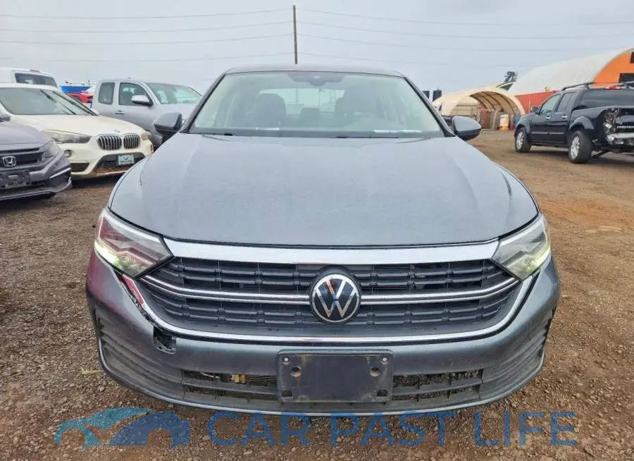 3VW5M7BU0RM036331# 5