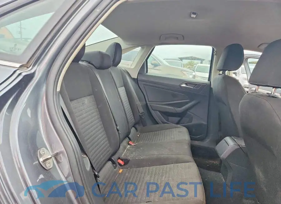 3VW5M7BU0RM036331# 10