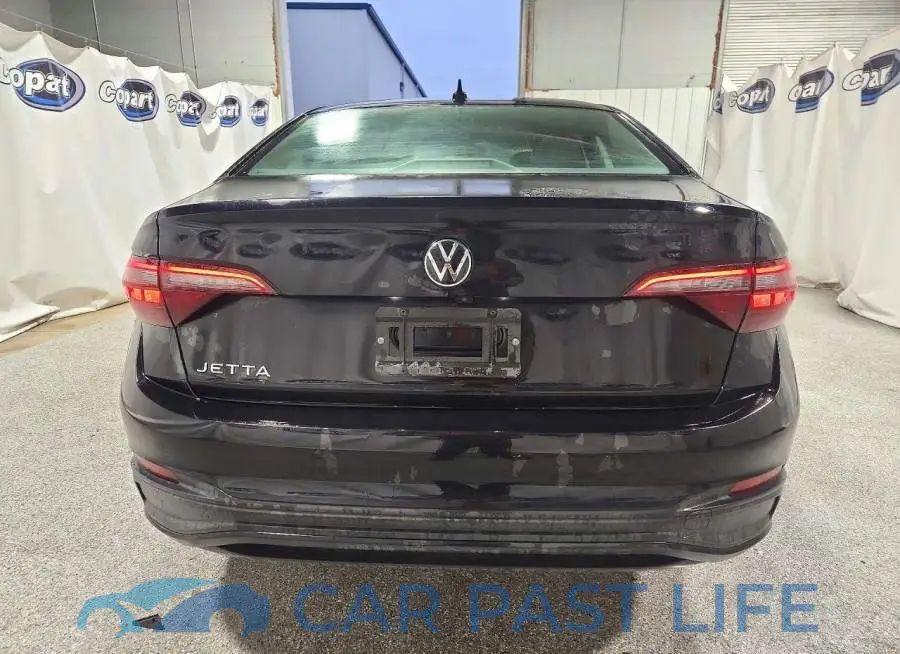 3VW5M7BU4RM053424# 6