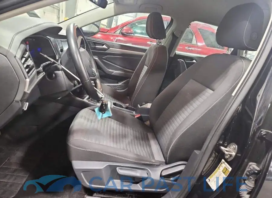 3VW5M7BU4RM053424# 7