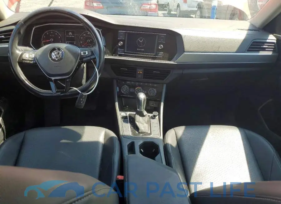 3VWCB7BU6KM211586# 8