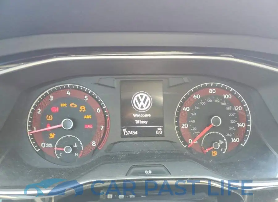 3VWCB7BU6KM211586# 9