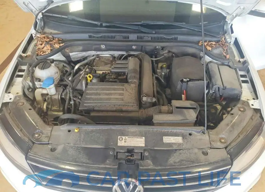 3VWDB7AJ6HM266043# 11