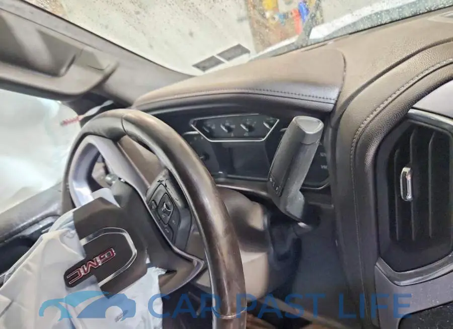 3GTU9DED5LG306895# 9